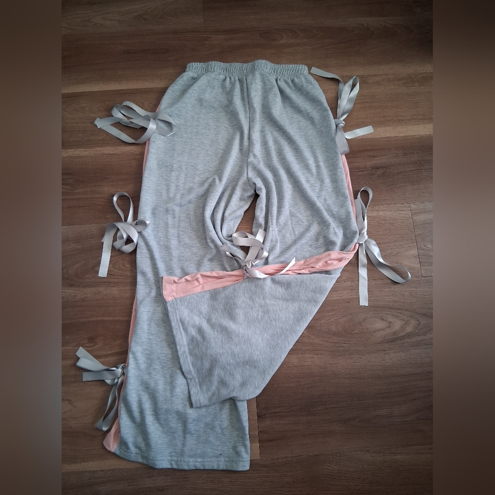 Stylish Gray Wide Leg Pants with Ribbon Accents